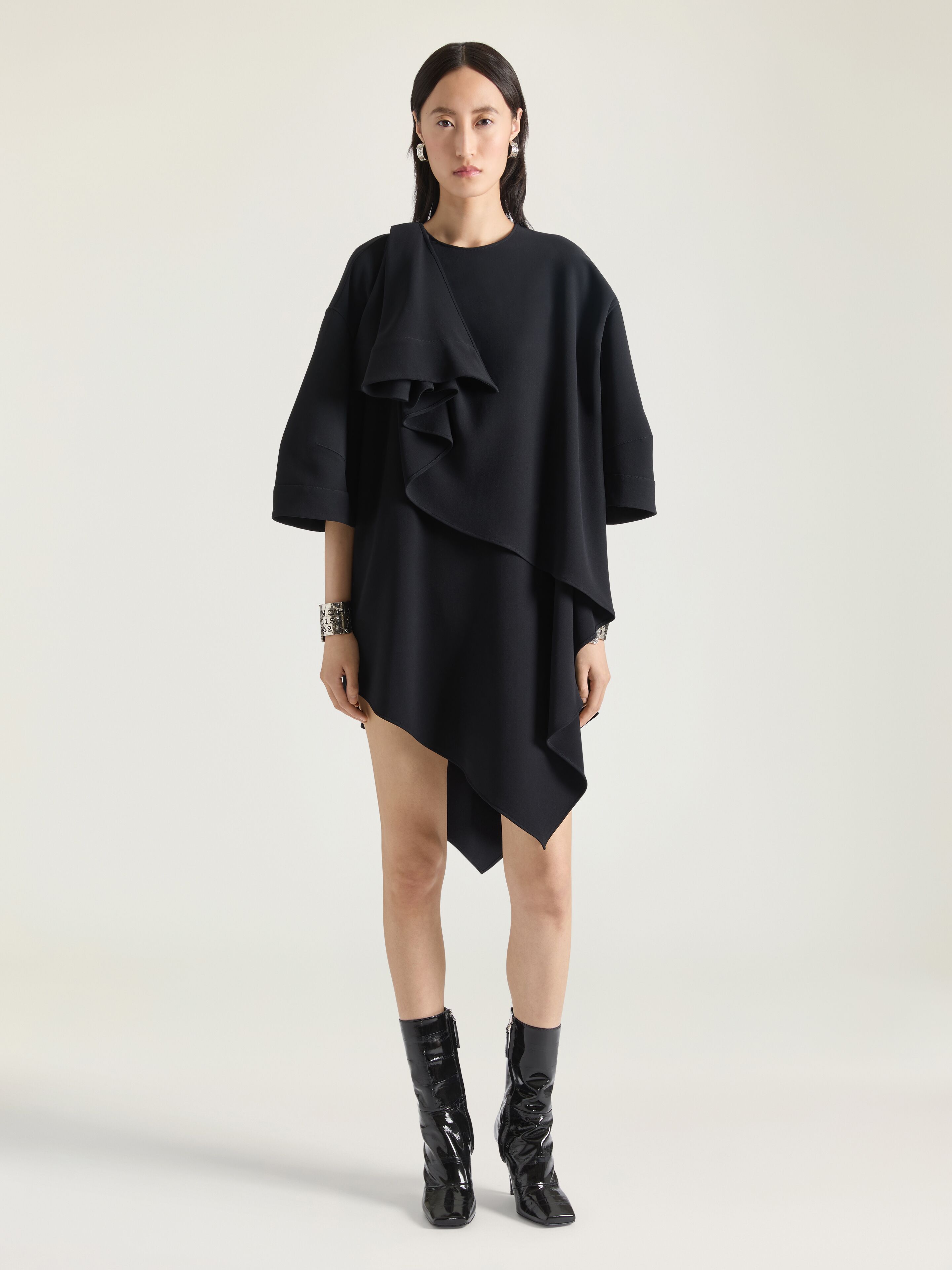 Asymmetric dress in crepe cady with bow detail